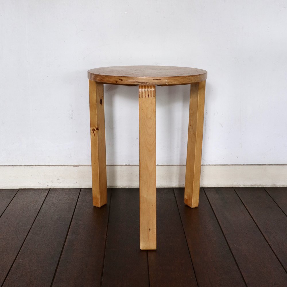 Alvar Aalto/Stool 60, War Leg - organ-online.com