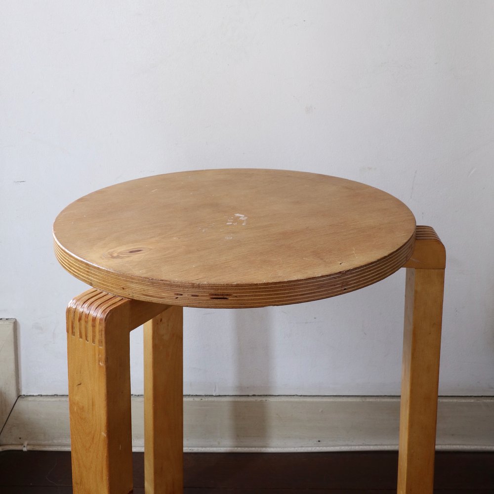 Alvar Aalto/Stool 60, War Leg - organ-online.com