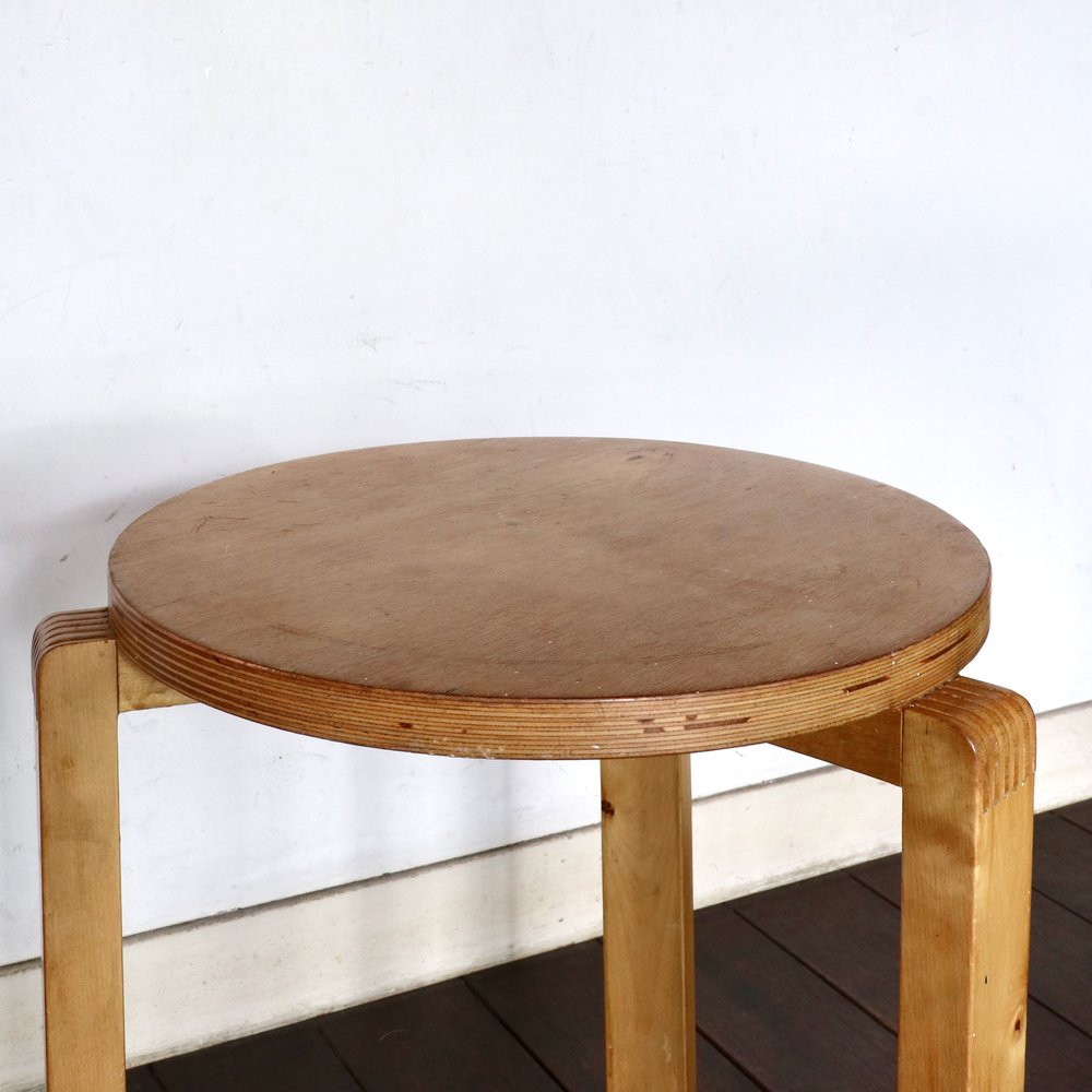 Alvar Aalto/Stool 60, War Leg - organ-online.com