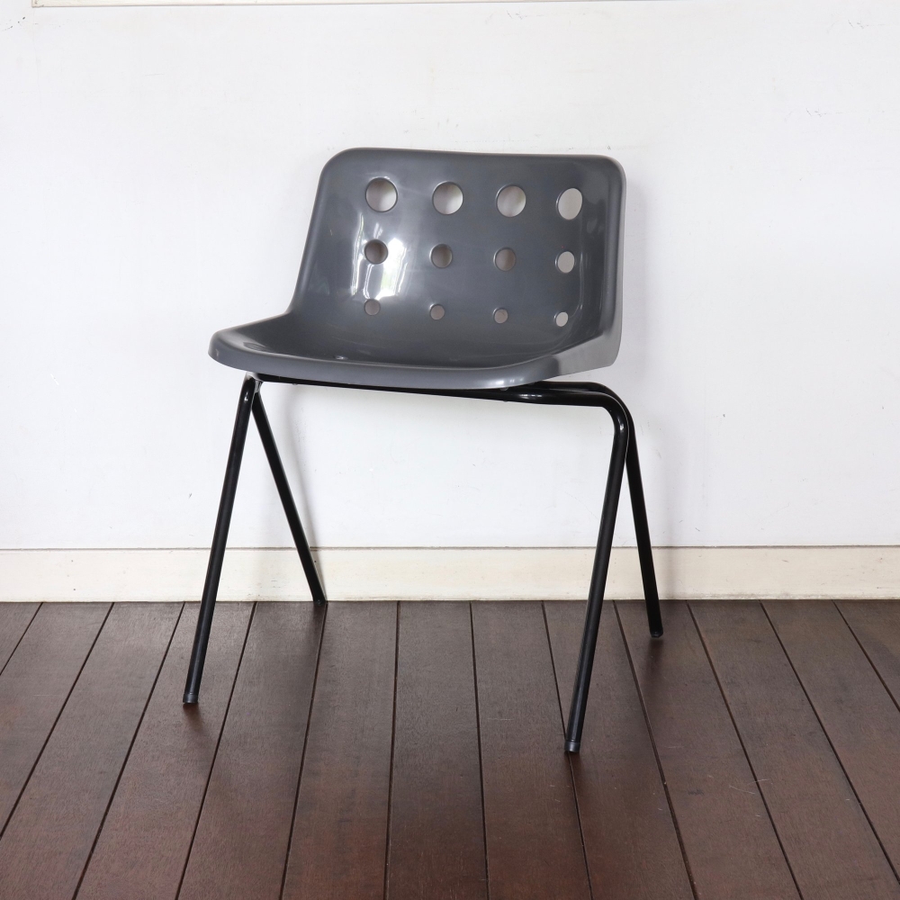 Robin Day / Polo Chair / Gray