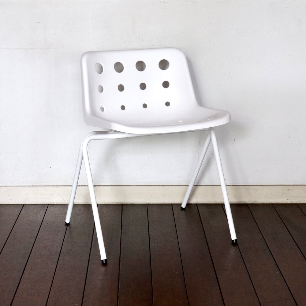 Robin Day / Polo Chair / White - organ-online.com Robin Day / Polo Chair / White - organ-online.com