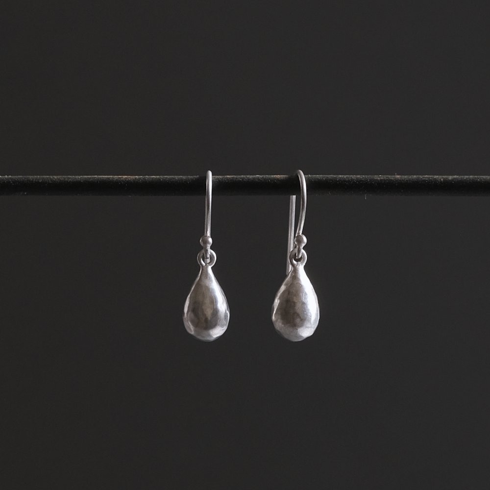 Tej Kothari/Small Silver Drop Earrings