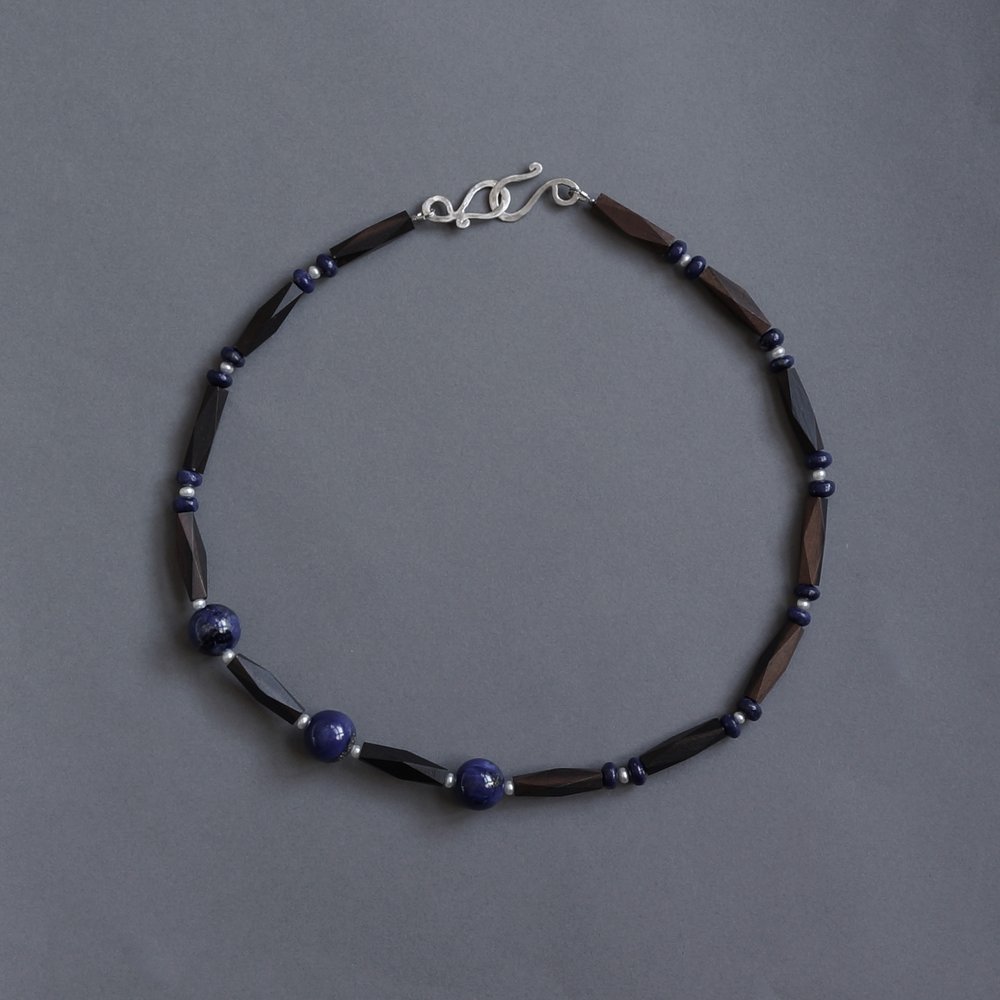 Melanie Decourcey/Beaded Necklace/Wood beads with lapis lazuli and small pearl