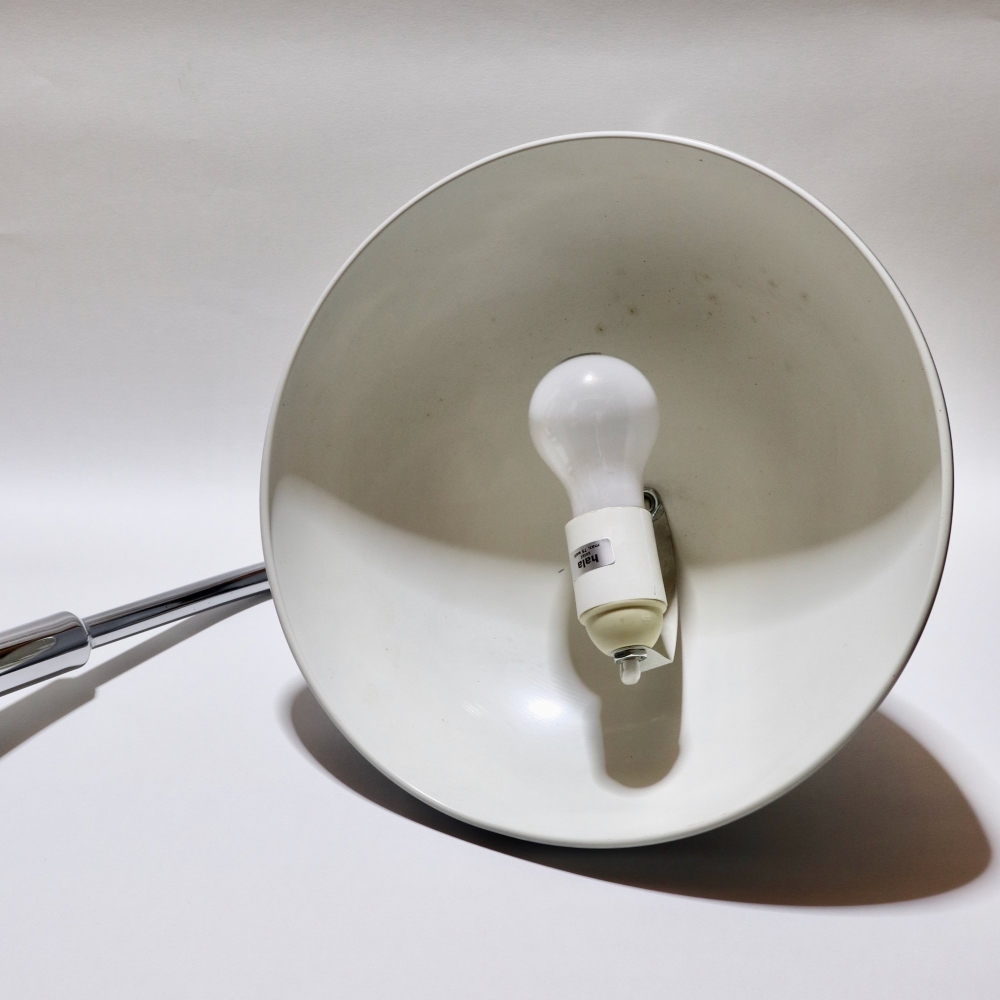 Herman Busquet / Desk Lamp 144 - organ-online.com