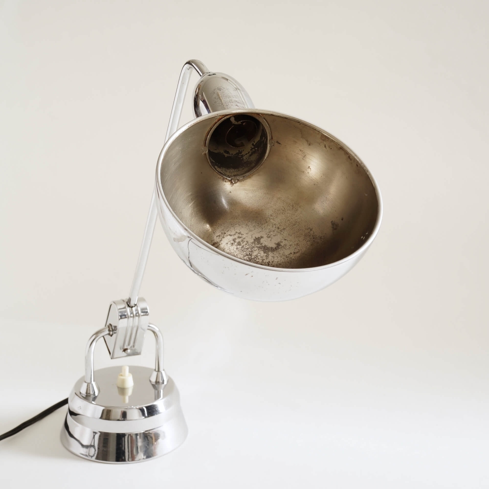 Jumo/Desk Lamp selected by Charlotte Perriand - organ-online.com