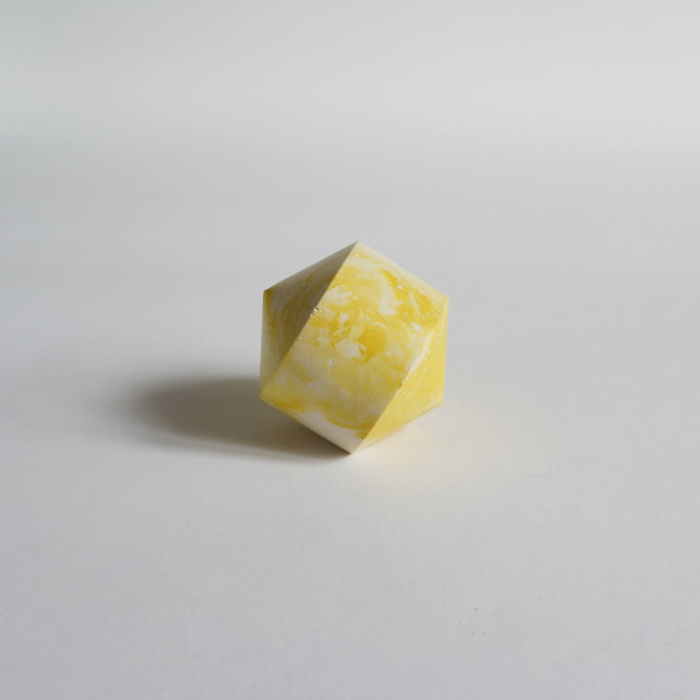 Roam / HEXA SPHERICON(S) Yellow x White