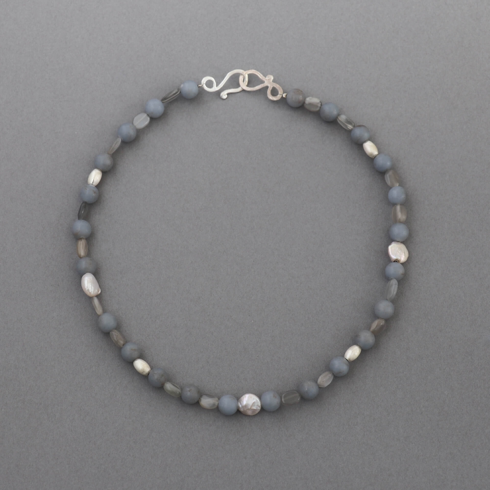 Melanie Decourcey / beaded necklace / silver beads with Angelite, pearl & grey moonstone