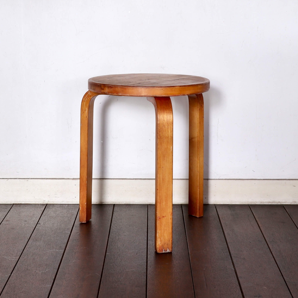 Alvar Aalto/Stool 60 - organ-online.com