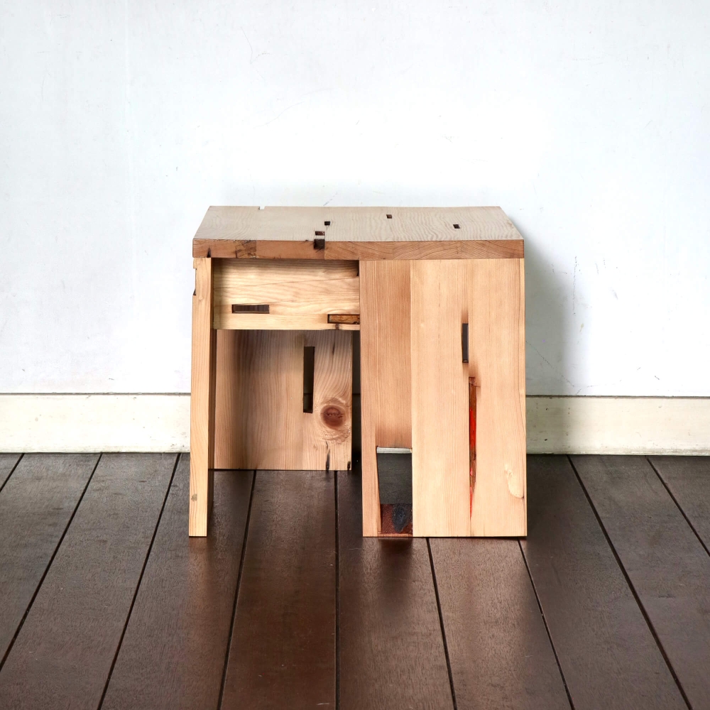 ENOUGH / Odd stool - organ-online.com