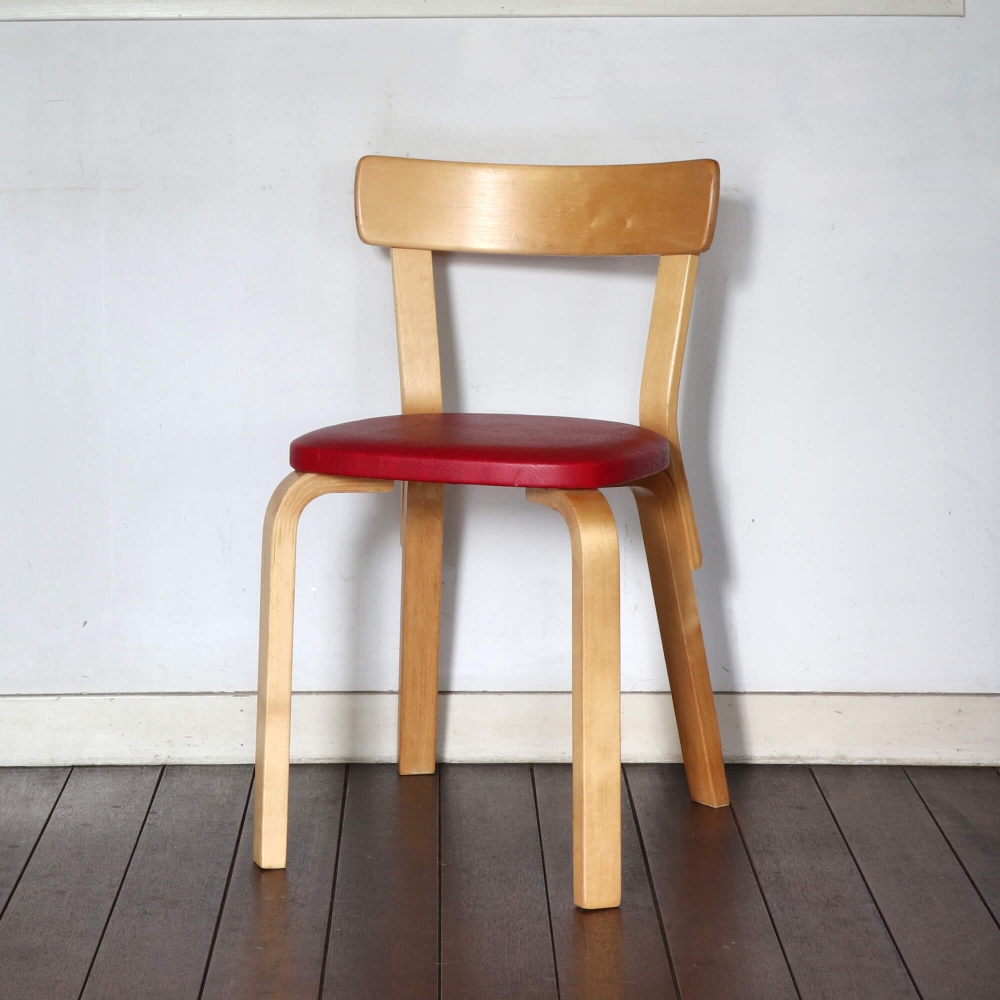 Alvar Aalto / Chair Model 69 / Red 
