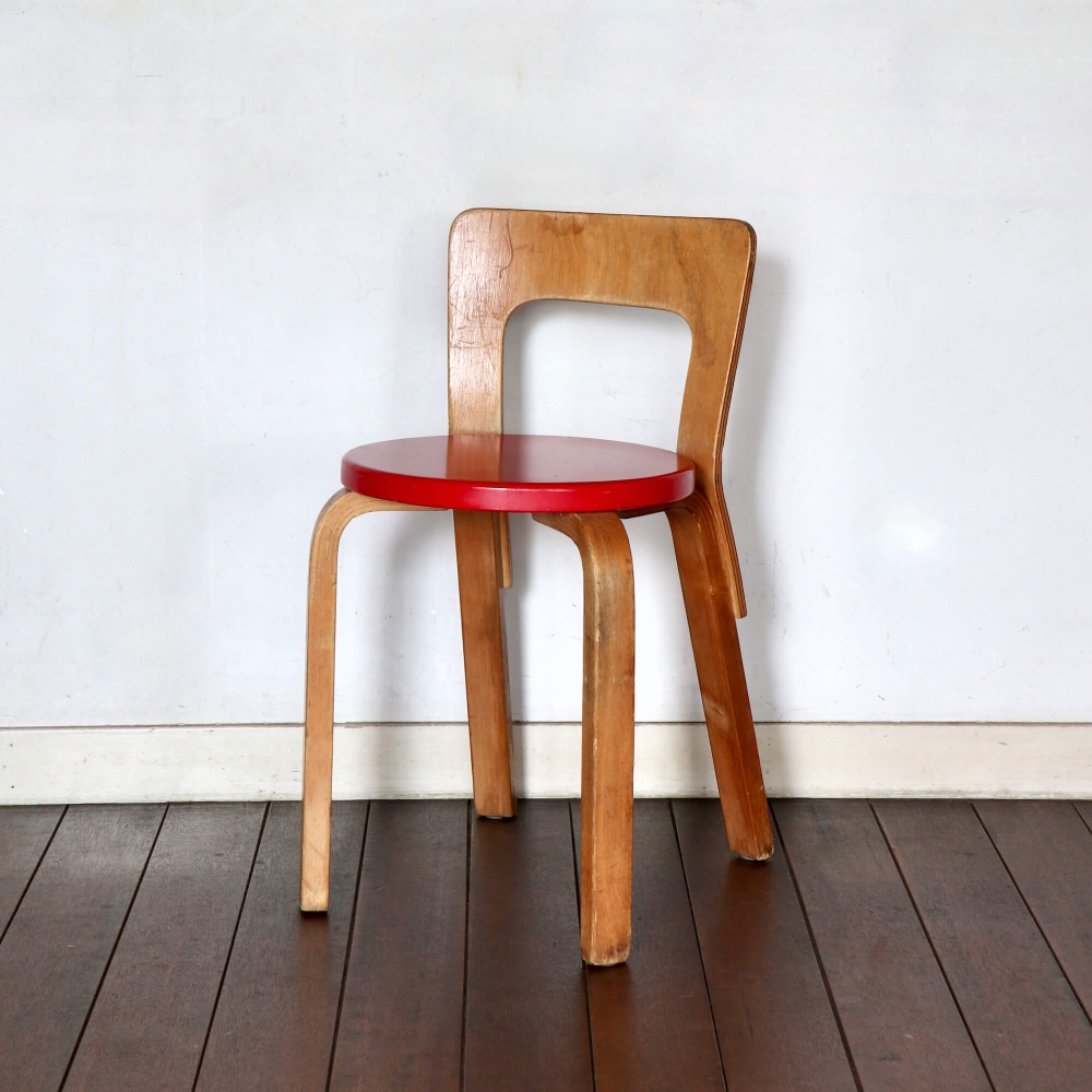 Alvar Aalto / Chair model 65 / Red 