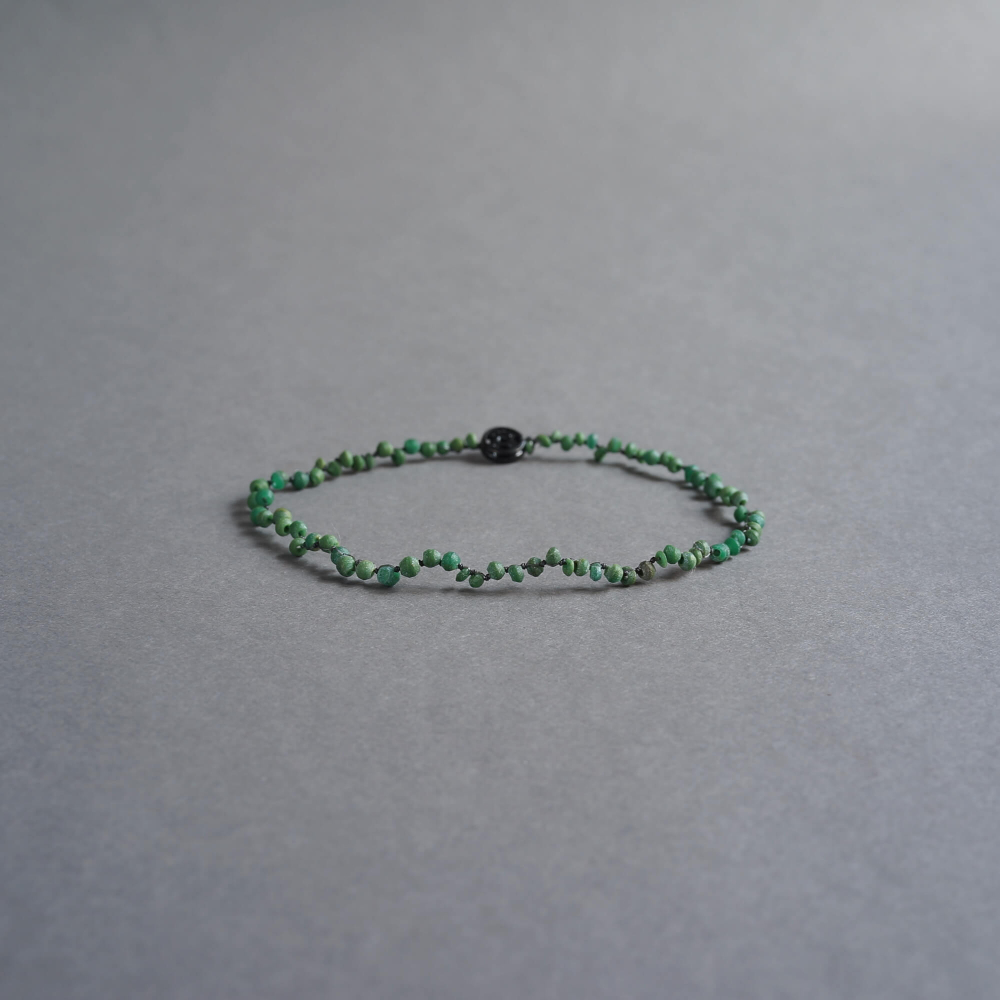 <img class='new_mark_img1' src='https://img.shop-pro.jp/img/new/icons7.gif' style='border:none;display:inline;margin:0px;padding:0px;width:auto;' />Melanie Decourcey / Malachite DNA beads bracelet