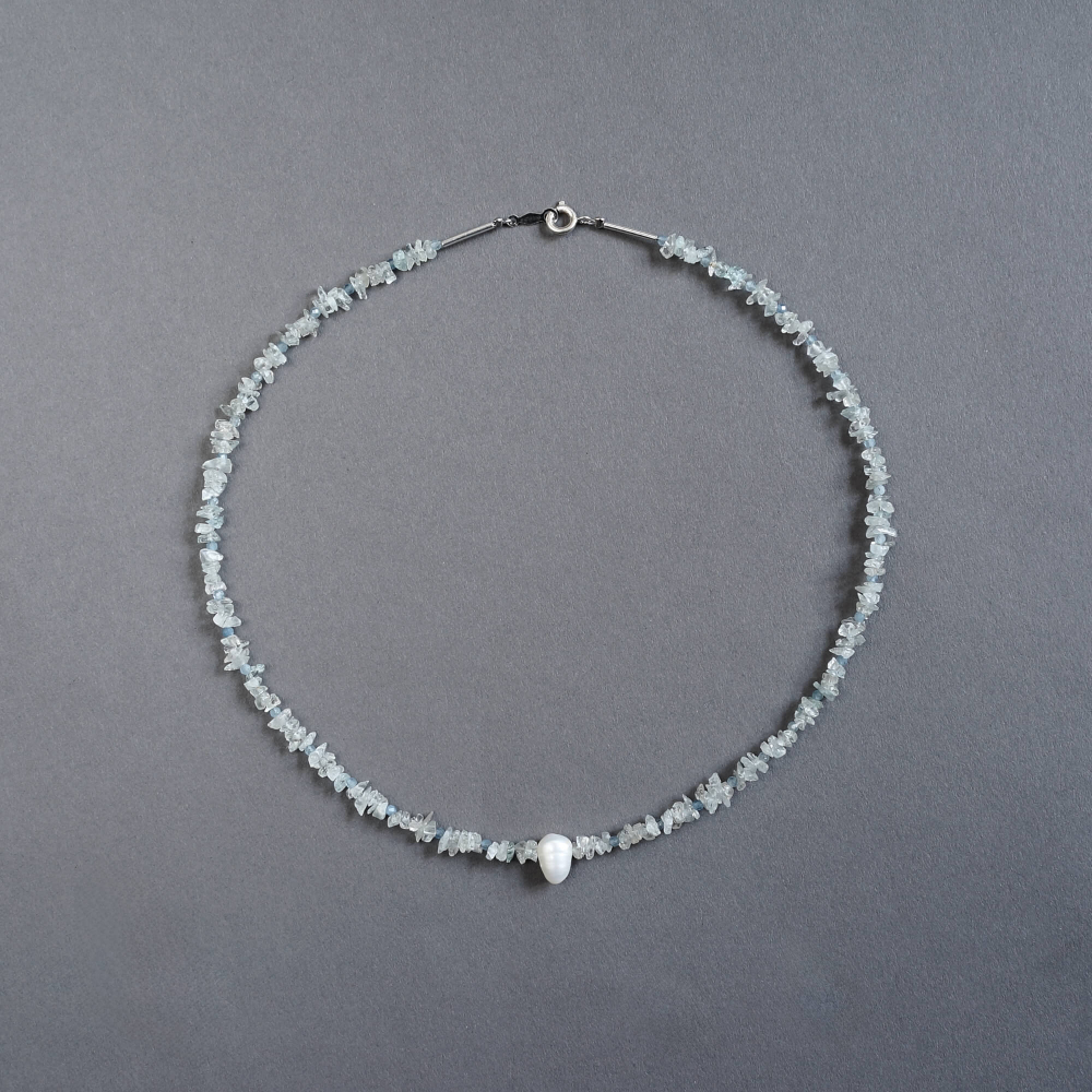 <img class='new_mark_img1' src='https://img.shop-pro.jp/img/new/icons7.gif' style='border:none;display:inline;margin:0px;padding:0px;width:auto;' />Melanie Decourcey / Beaded Necklace / aquamarine with pearl