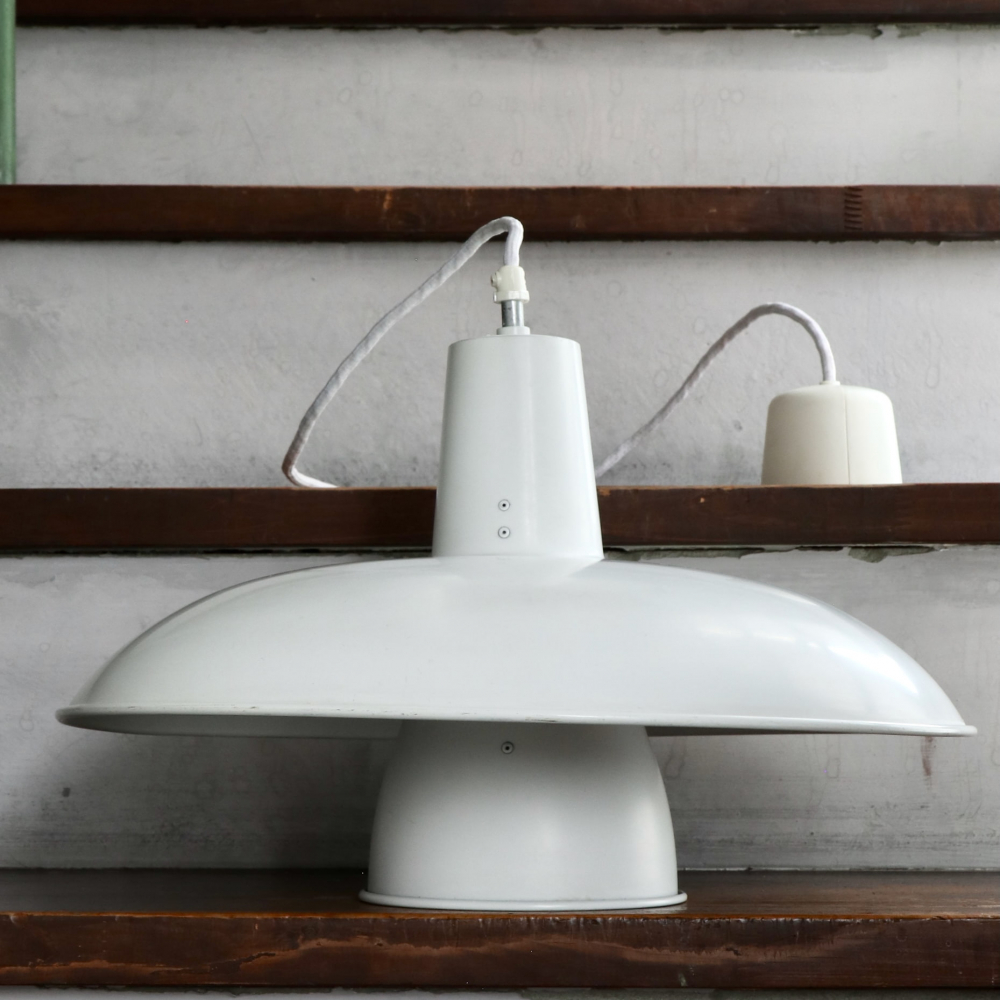 Paul Henningsen / Badminton Lamp / Louis Poulsen - organ-online.com