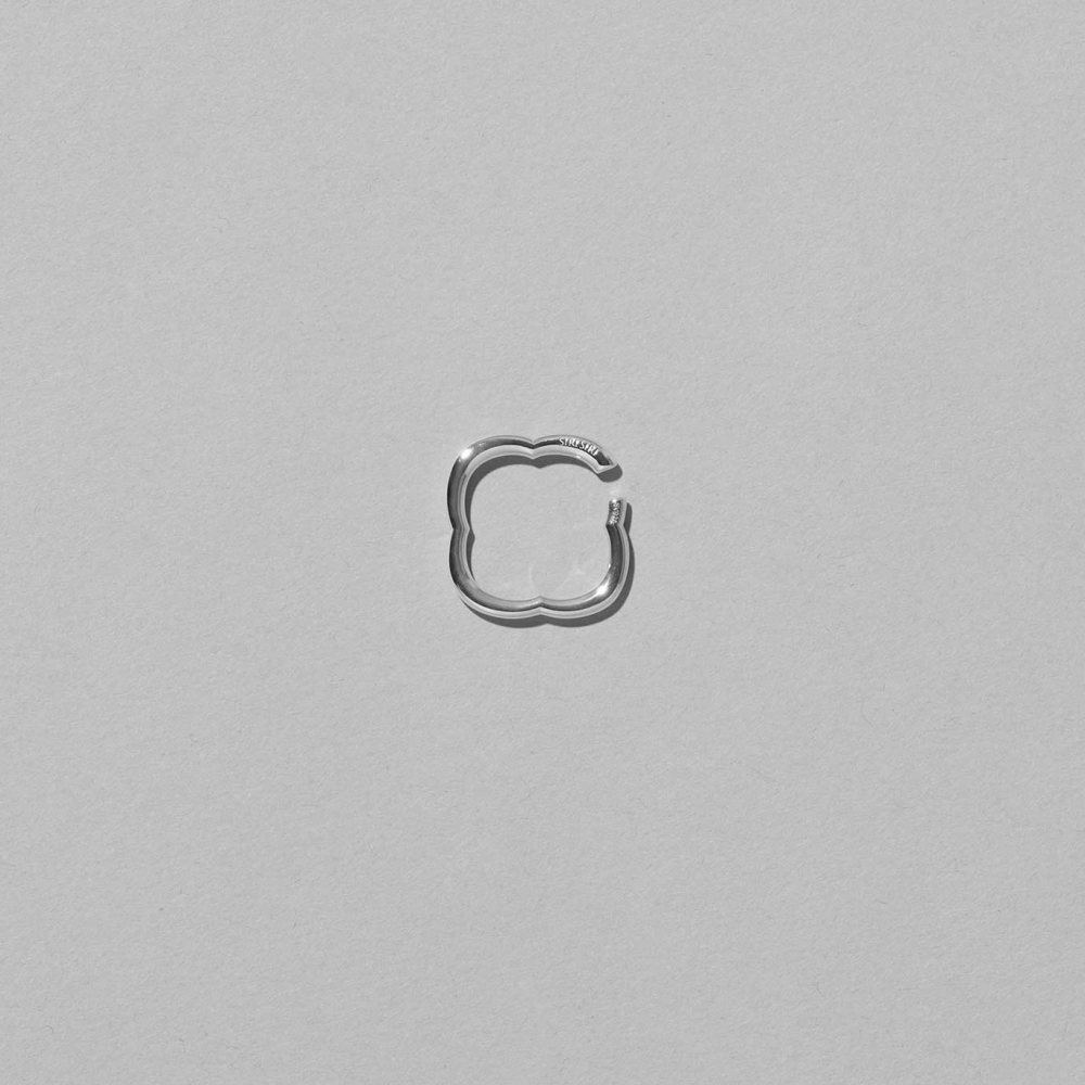 <img class='new_mark_img1' src='https://img.shop-pro.jp/img/new/icons7.gif' style='border:none;display:inline;margin:0px;padding:0px;width:auto;' />SIRI SIRI / SHIPPŌ Ear Cuff URI