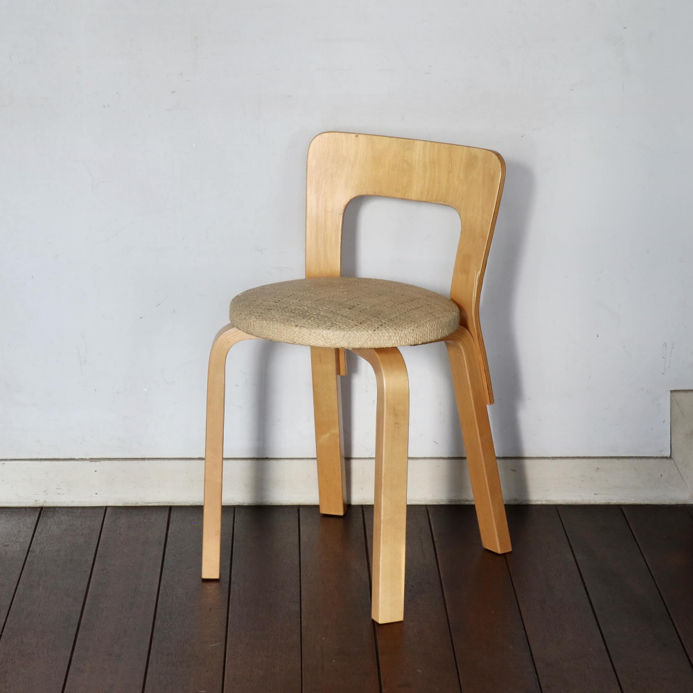 <img class='new_mark_img1' src='https://img.shop-pro.jp/img/new/icons7.gif' style='border:none;display:inline;margin:0px;padding:0px;width:auto;' />Alvar Aalto / Chair model 65 