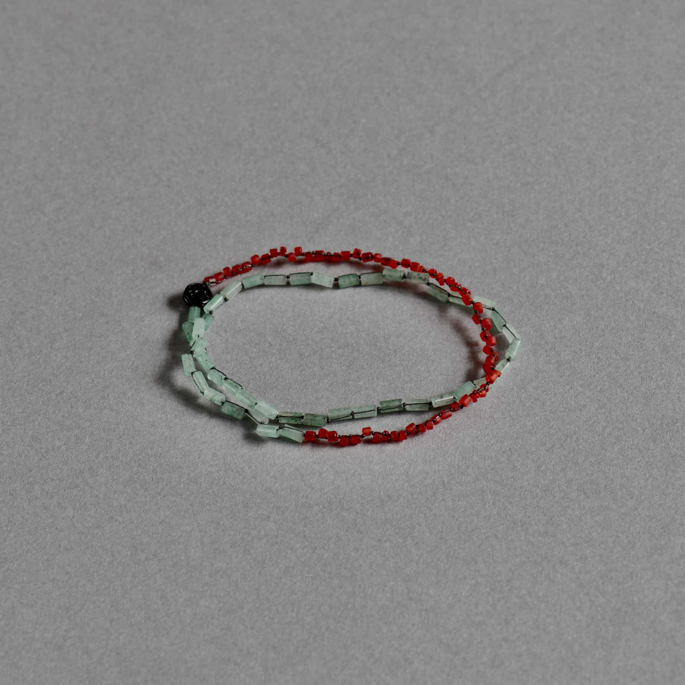 <img class='new_mark_img1' src='https://img.shop-pro.jp/img/new/icons7.gif' style='border:none;display:inline;margin:0px;padding:0px;width:auto;' />Melanie Decourcey / Aventurine (green) & Pakistan glass deads double DNA bracelet