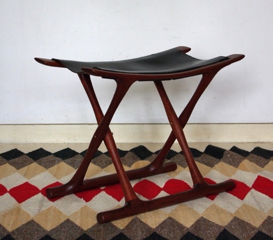 Ole Wanscher /Egyptian Stool - organ-online.com