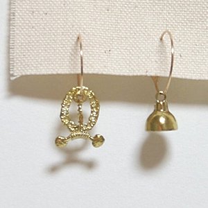 小原聖子　pierced earrings 16