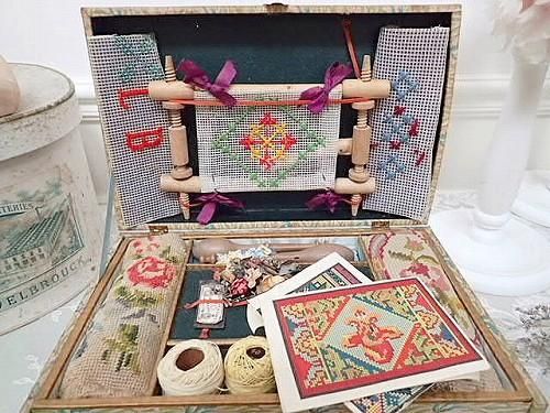 フランスアンティークメルスリー、ボックスのみドールプレゼンテーション フランス アンティーク ドールプレゼンテーションボックス | le