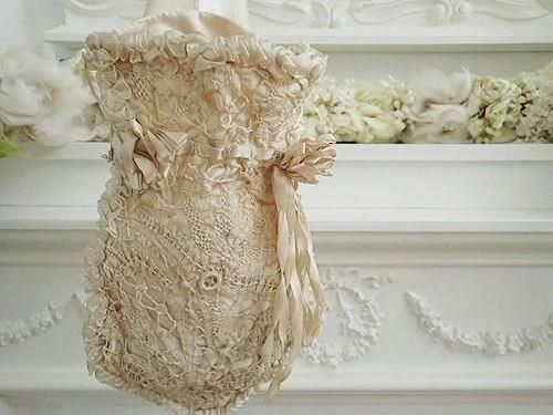 マリアージュ 花刺繍レースポーチ（B) - 薔薇と天使のアンティーク