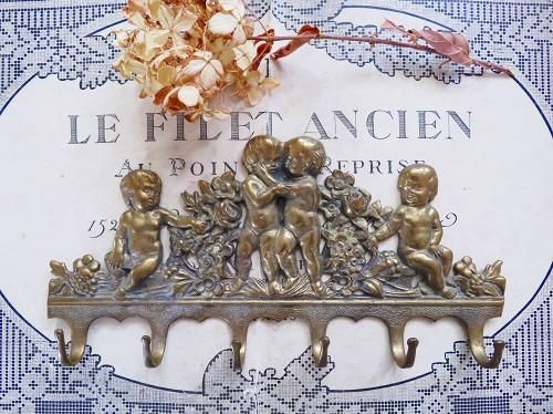 天使のモチーフ 壁掛けフック フランスアンティーク 家具の装飾美（ 天使のフック） - 薔薇と天使のアンティーク