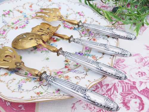 純銀 リボン装飾デザートカトラリーセット - 薔薇と天使のアンティーク