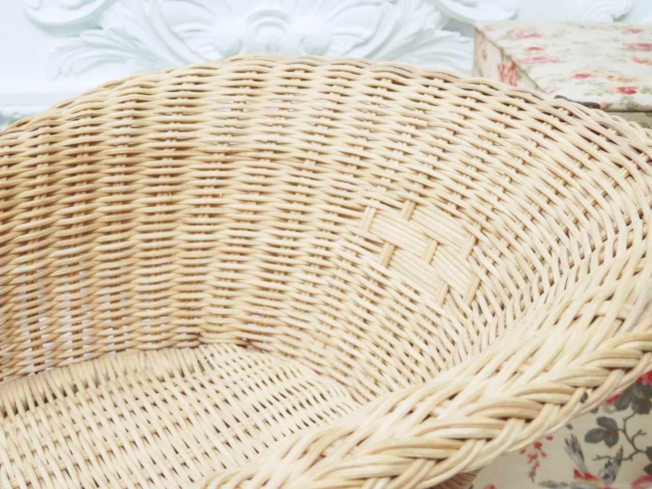 曲線が美しいドール ラタンチェア - 薔薇と天使のアンティーク