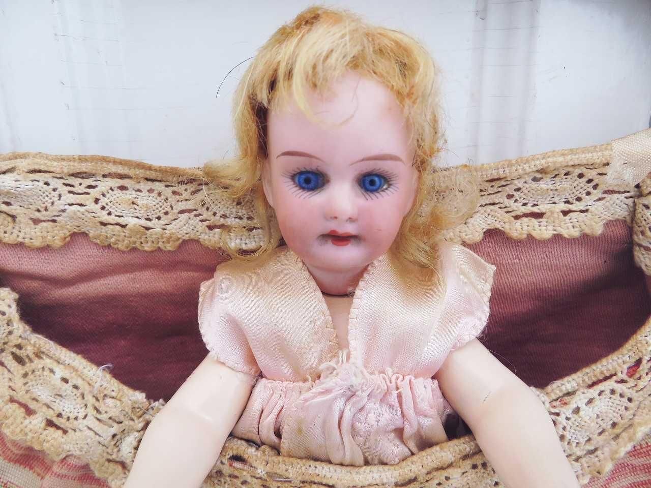 ミニョネット 青い瞳の美人さん - 薔薇と天使のアンティーク