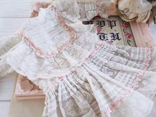 ロココモチーフとアンティークレースや花柄リボンのセット フランス製アンティーク アンティークロココの会 vol.1｜アンヴァンテール｜私のフランス手帖