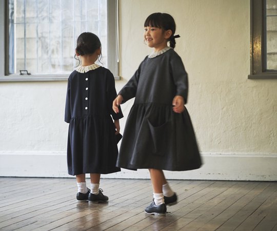 AS WE GROW × doudou jouons／POCKET DRESS - BISHU./GRAY