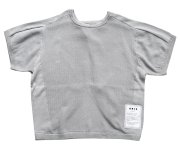 <img class='new_mark_img1' src='https://img.shop-pro.jp/img/new/icons7.gif' style='border:none;display:inline;margin:0px;padding:0px;width:auto;' />GRIS（グリ）／Back Open Knit Tee-Stone Gray