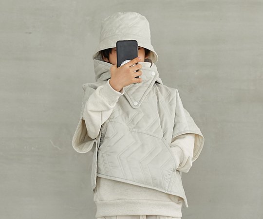 MOUN TEN.(マウン テン）／reversible poncho hoodie - sand/ecru