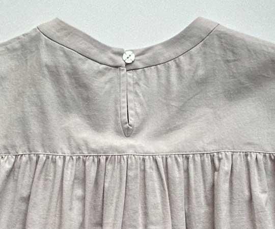 mina perhonen（ミナ ペルホネン）／twin flower tops - light gray