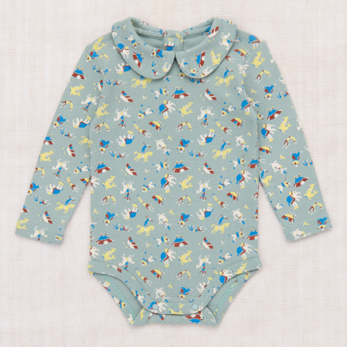 <img class='new_mark_img1' src='https://img.shop-pro.jp/img/new/icons47.gif' style='border:none;display:inline;margin:0px;padding:0px;width:auto;' />Misha&Puff(ߡ㥢ɥѥաˡBaby Petit Collar Onesie - Overcast Circus