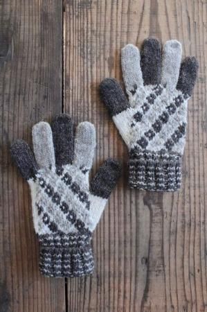 Made In Peru 飾り編み手袋 Crochet Made In Peru 飾り編み手袋 Crochet