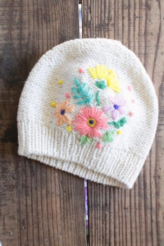 【made in Peru】フラワー刺繍ニット帽＆ミトンWH - crochet