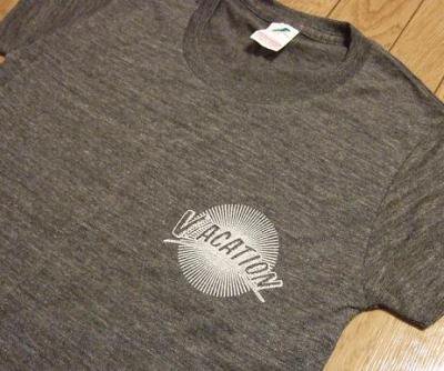 V/ACATION 『1point T-Shirts [グレー]』 (TEE/JPN)