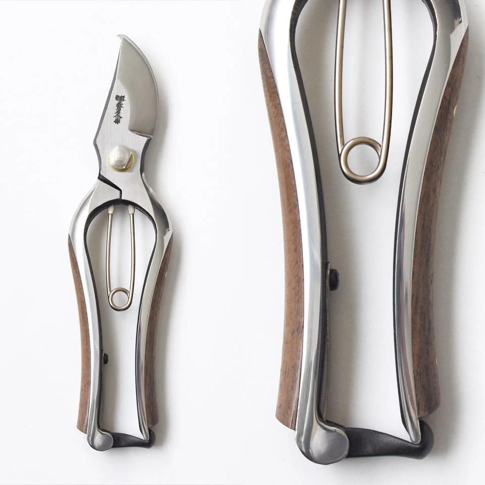 外山刃物（とやまはもの）剪定鋏（木柄）ウォルナット