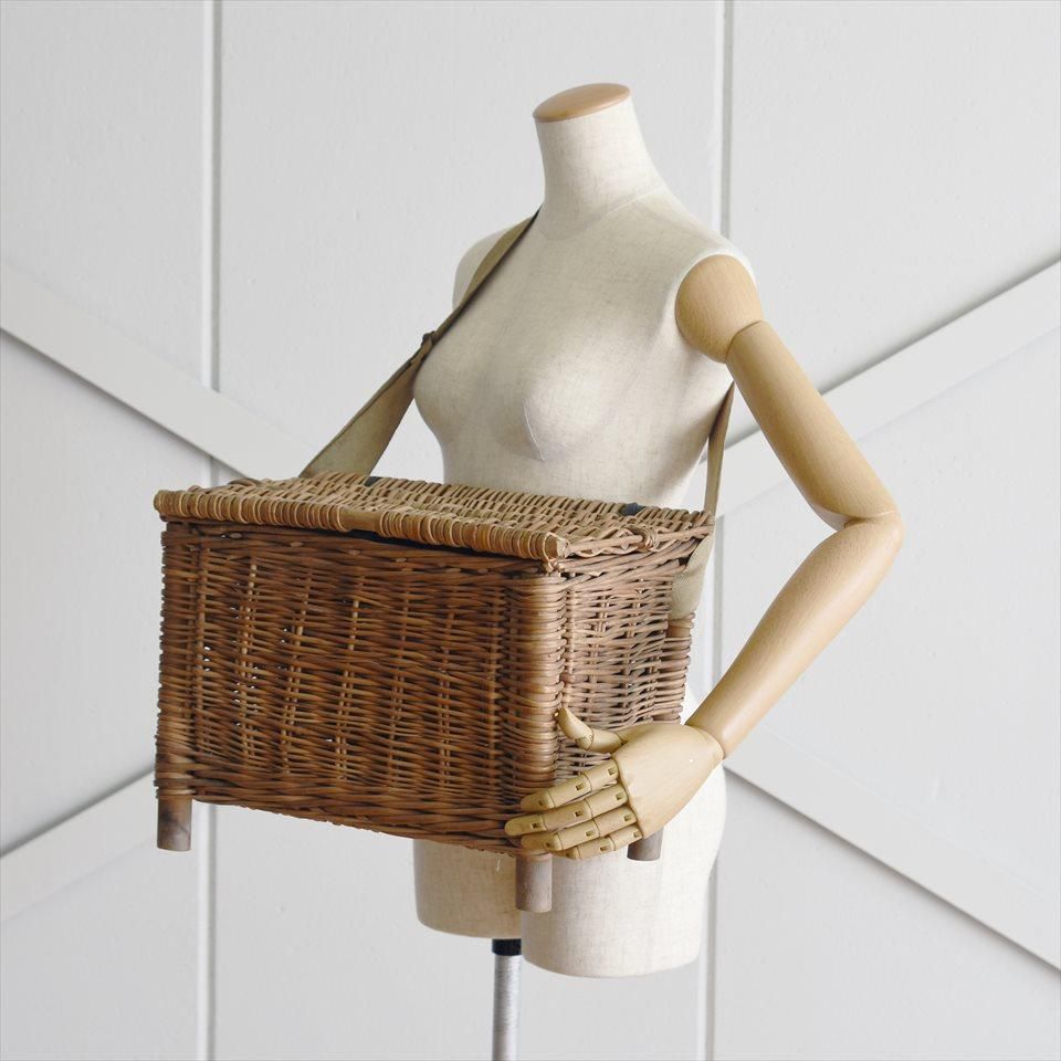 ヴィンテージ】イギリスのウィローフィッシングバスケット