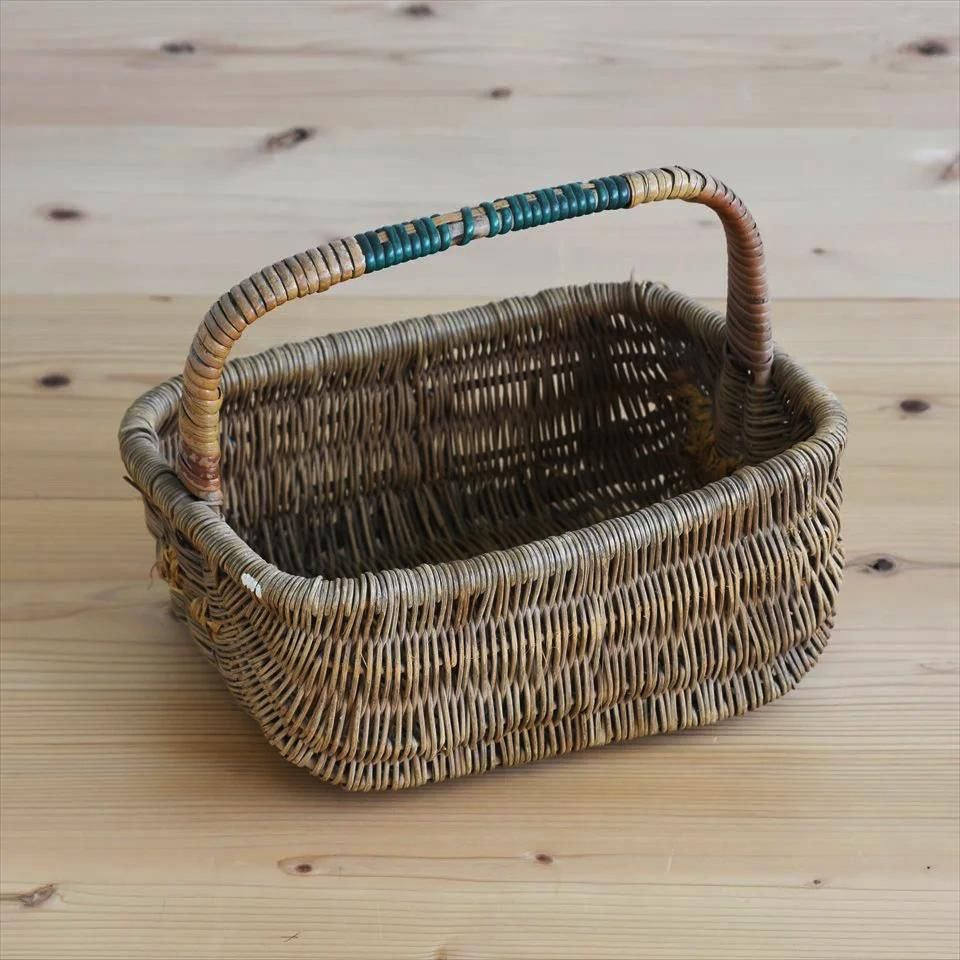 ヴィンテージ】イギリスのウィローバスケット