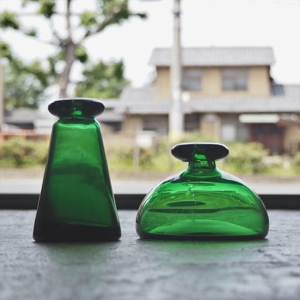 ヴィンテージ】イギリスのグリーンガラス製インクボトル トール