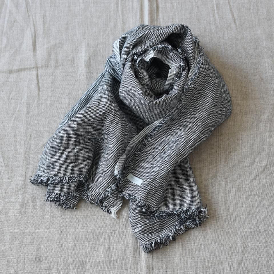 Fog linen work（フォグリネンワーク）フリンジスカーフ「トゥズ