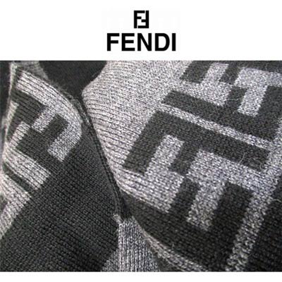 フェンディ FENDI メンズ 小物 スカーフ マフラー ユニセックス可 FFロゴライン入りウール100%マフラー FXS124 AH84 F13C0  (R52800）