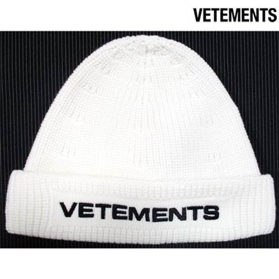 ヴェトモン(VETEMENTS) メンズ 小物 帽子 キャップ ビーニー ニット帽 ロゴ 刺繍ロゴ付ニットキャップ UA52KN300