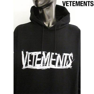 ヴェトモン(VETEMENTS) メンズ トップス パーカー フーディー ロゴ 