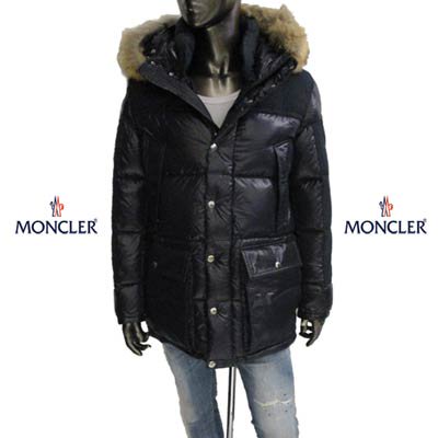 モンクレール MONCLER メンズ アウター ダウン ジャケット ロゴ 2color FREY フードファー部分コヨーテ ・異素材デザイン・アームロゴワッペン付ダウンジャケット ブラック/ネイビー 4182325 68950 999 742