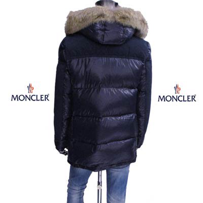 モンクレール MONCLER メンズ アウター ダウン ジャケット ロゴ 2color FREY フードファー部分コヨーテ ・異素材デザイン・アームロゴワッペン付ダウンジャケット ブラック/ネイビー 4182325 68950 999 742