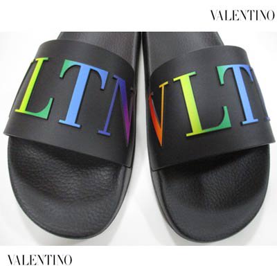 ヴァレンティノ VALENTINO メンズ 靴 サンダル シャワーサンダル ロゴ VLTNグラデーション/レインボーカラーロゴ付シャワーサンダル 黒 バレンチノ  バレンティノ VY2S0873 CXP AZ8