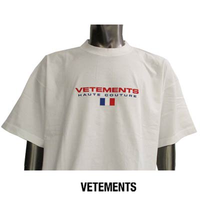 ヴェトモン VETEMENTS メンズ トップス Tシャツ 半袖 ロゴ HAUTE COUTURE フロントVETEMENTSロゴ・バックロゴ刺繍付  Tシャツ 白